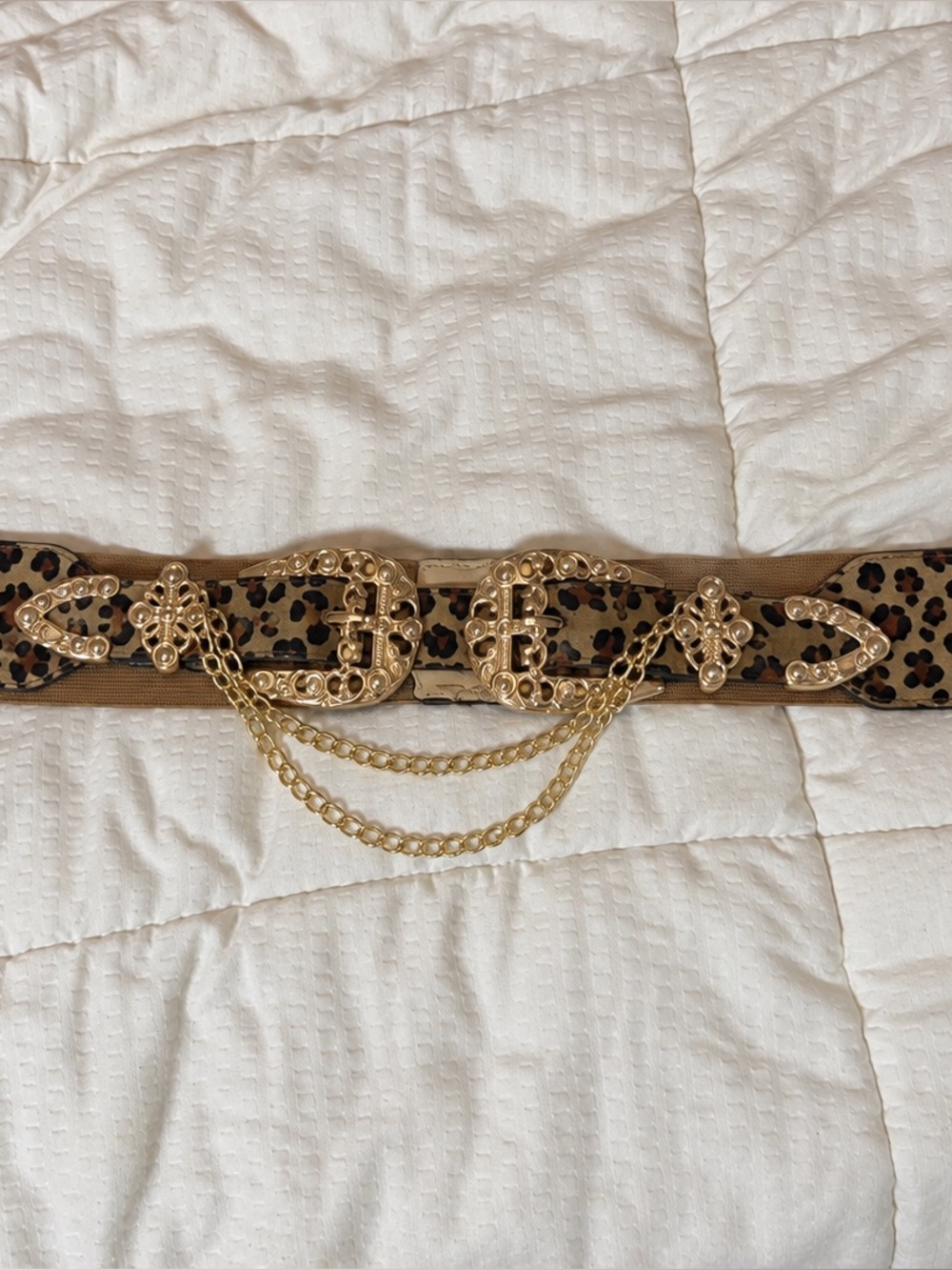 SHEIN Tan Leopard Print Elastic Waist Belt with Gold Chain Hardware